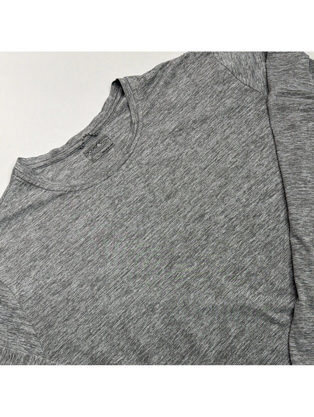Patagonia Capilene Cool Daily Shirt Mens XL Gray Long Sleeve Hiking Tee *FLAWS